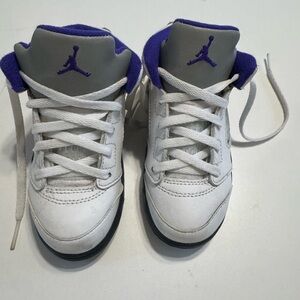 Jordan 5 retro Kids White and Purple Sneakers
